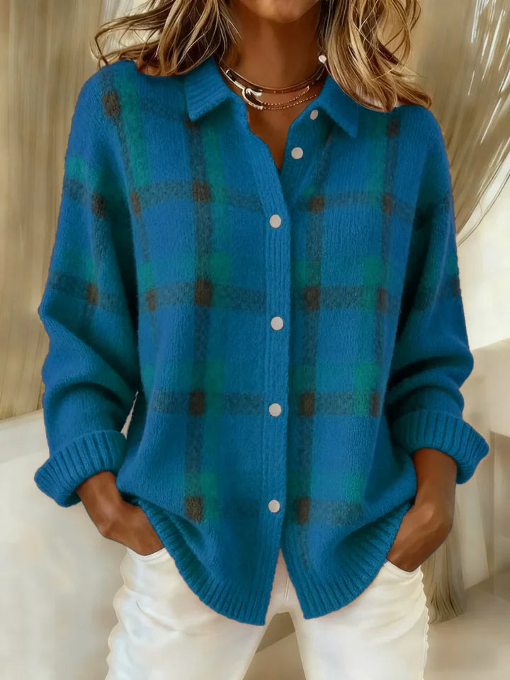 Mia | Kuscheliger Knopfstrickpullover